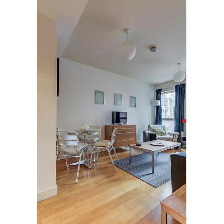 Apartment Spacious 1 Bedroom Flat For 2 In Manchester