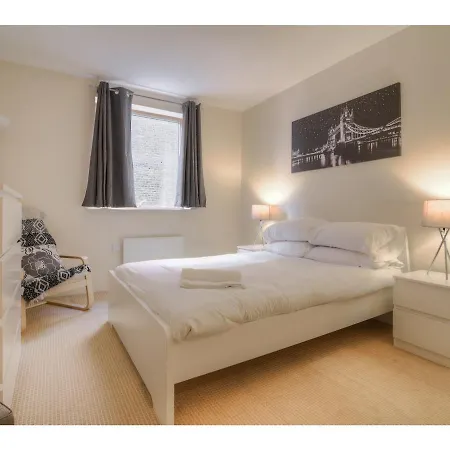 Modern, Spacious 1br Central Flat For 4 * Manchester
