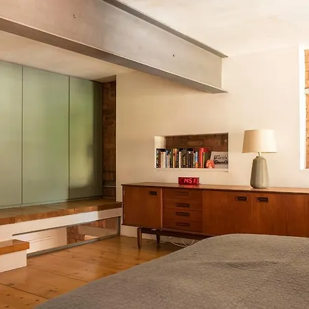 Stylish 2 Bed Duplex Flat In Castlefield * Манчестер