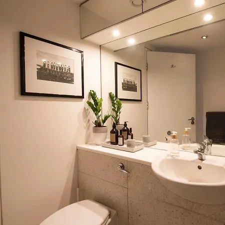 Апартаменты Stylish 2 Bed Duplex Flat In Castlefield Манчестер