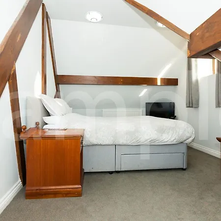 The Milverton Отель