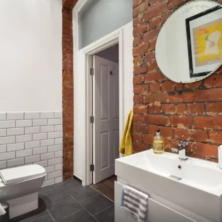 Beautiful 2 Bed Duplex W Mezzanine In City Centre *