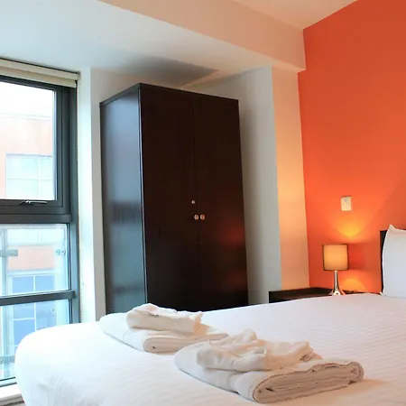 Atana Манчестер