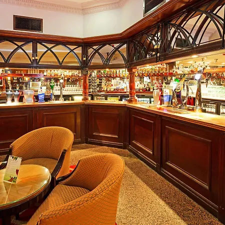 Britannia & 3* Manchester