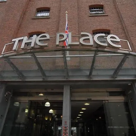 The Place مانشستر