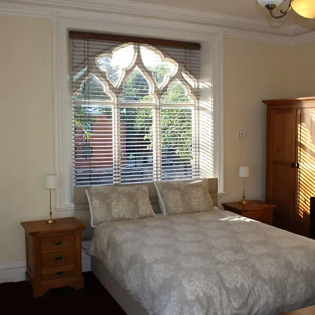 Отель The Milverton Манчестер