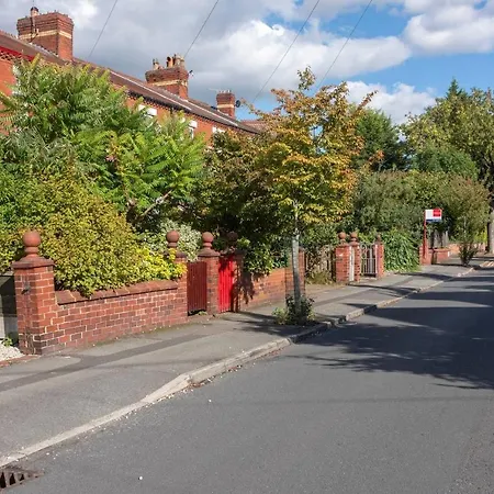 Beautiful 2bd Flat In West Didsbury
