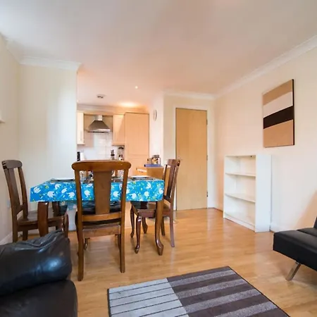 Apartment Long Reduced Rates 3p Manchester