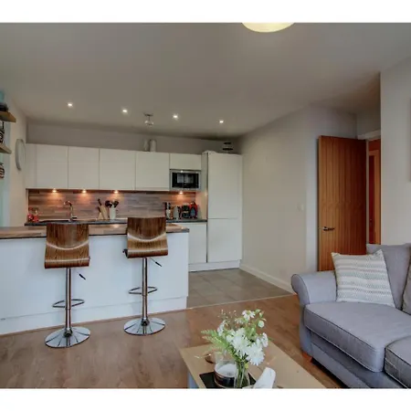Central Apt For 4 Skyline Views & Canal Adjacent Apartmán Manchester