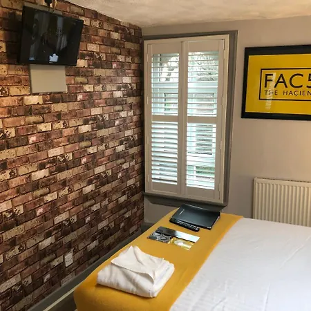 Отель Ivy Mount Boutique