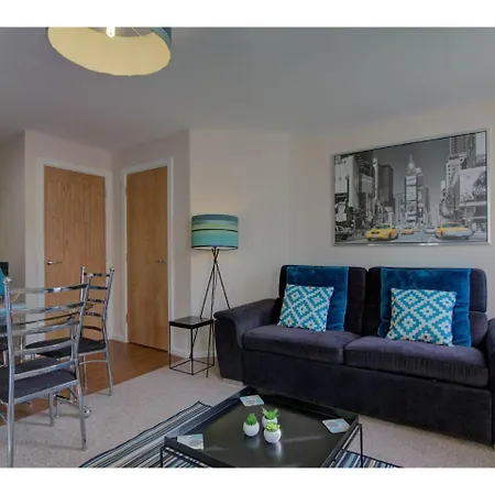 Marvellous, Elegant Apt For 5 Near Salford Quays * Μάντσεστερ