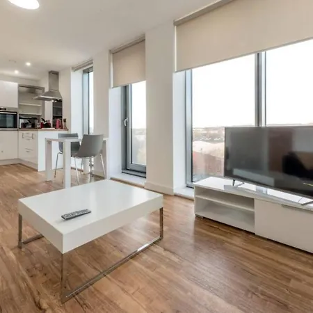 Apartment 2 Bedroom In Media City Manchester