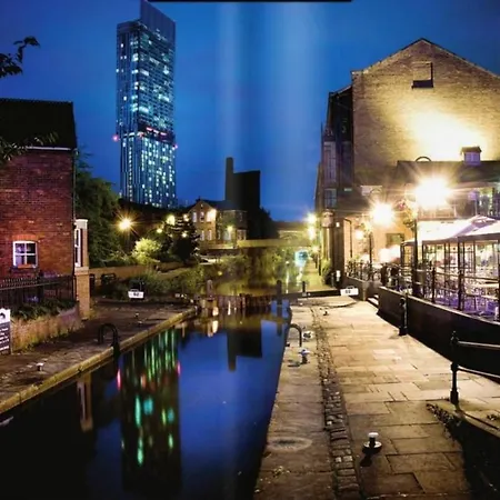 Apartment 2 Bedroom In Media City