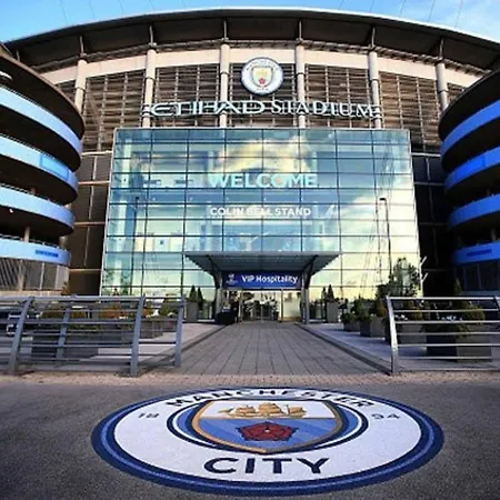 2 Bedroom In Media City Apartment *