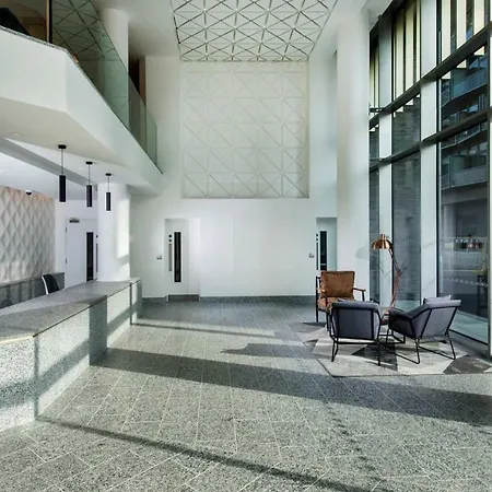 Апартаменты Excellent 2 Bedroom Central Манчестер