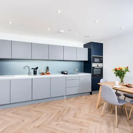 Excellent 2 Bedroom Central Апартаменты Манчестер