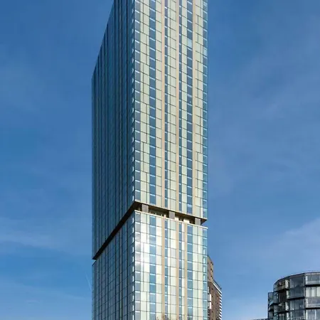 Excellent 2 Bedroom Central