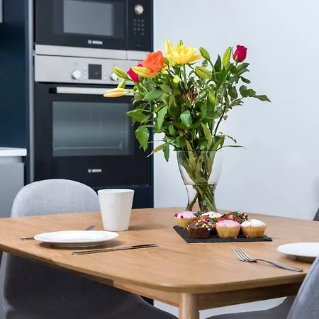 Апартаменты Excellent 2 Bedroom Central