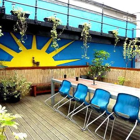 Malacuna Hostel *