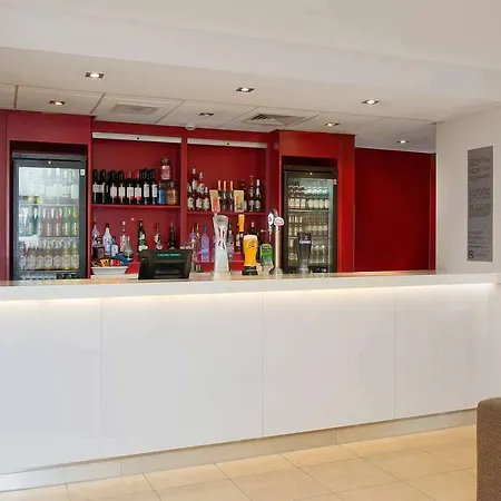 Travelodge Salford Quays Otel 3*