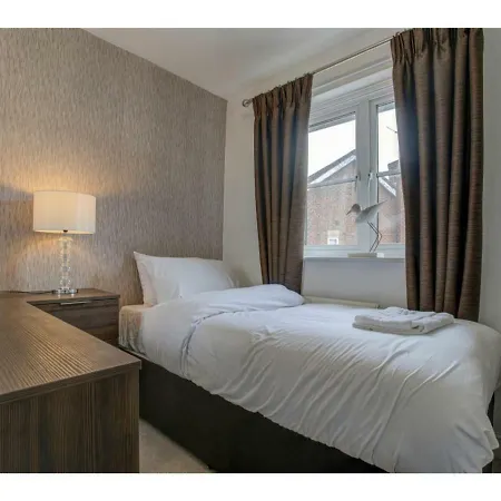 Gorgeous Spacious In Salford Manchester