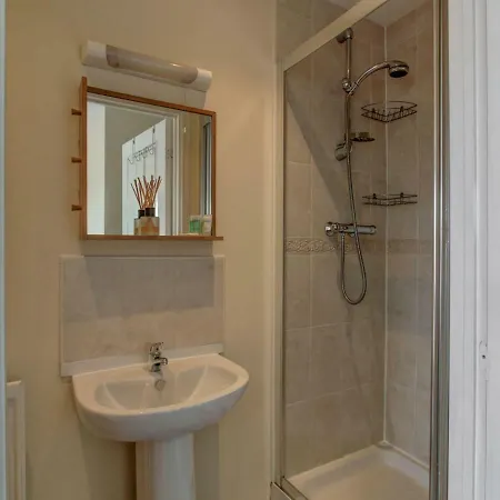 Stylish Townhouse For Up To 8, Central Manchester! *