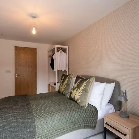 2br Penthouse In By Guestready *