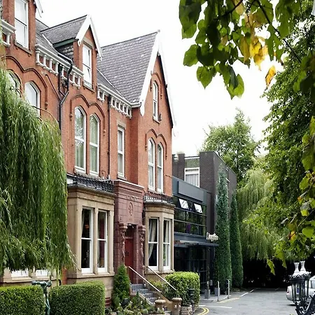 Hotel South