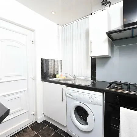 Budget 3bed Close To City Slps 8 Manchester