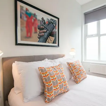 Burton House Boutique Flat * מנצ'סטר