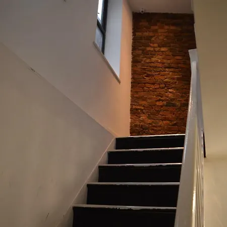 Spacious Shude Hill With Balcony Apartmán