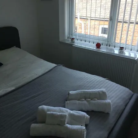 Sama's Stylish 5 مانشستر