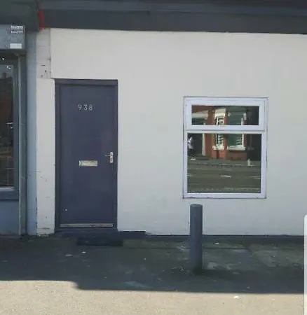 938 Ashton New Road شقة