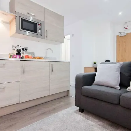 Amazing Penthouse Studio In City Centre * מנצ'סטר