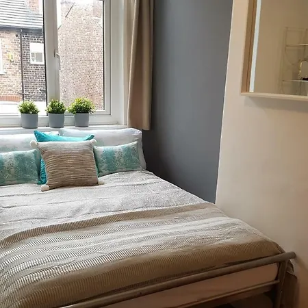 Countess Road, Didsbury Vilage Holiday home