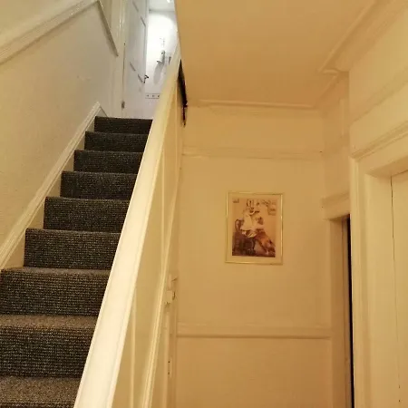 4 Bedrooms Luxury Spacious House *