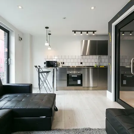 Manere Group - Tib Street Апартаменты