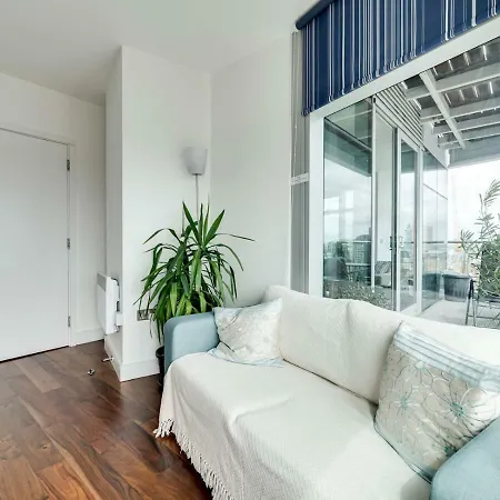 Stunning Modern 1br Apt W/ Balcony, Central Manc * مانشستر