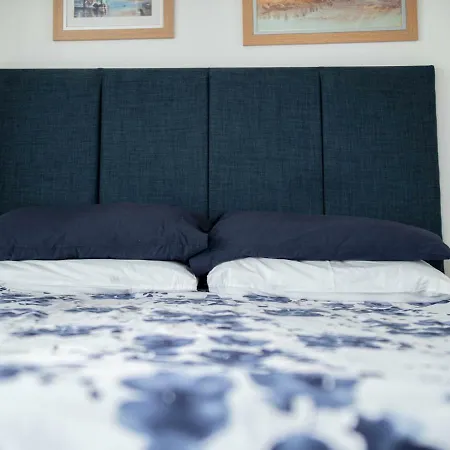 Stunning Modern 1br Apt W/ Balcony, Central Manc
