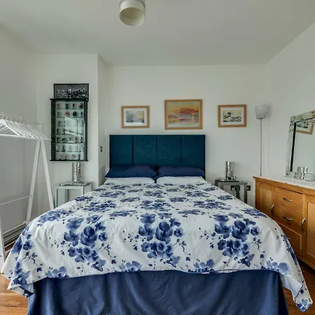 شقة Stunning Modern 1br Apt W/ Balcony, Central Manc مانشستر
