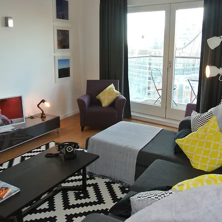 Approved Serviced Skyline A Apartment *