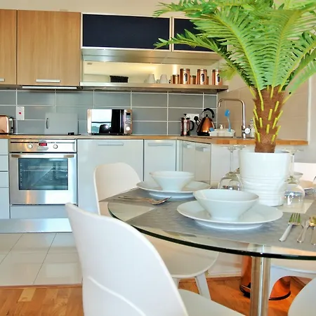 Apartment Approved Serviced Skyline A *