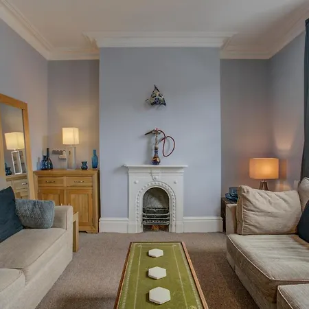 Characterful Self-catering Townhouse By Iglu - Levenshulme 3*