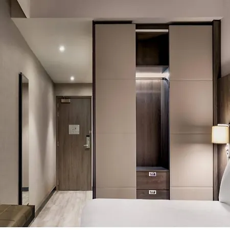 Ac By Marriott Centre 4*