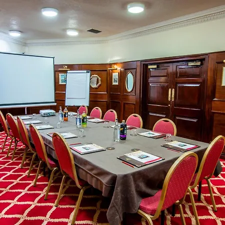 Britannia Country House & Spa 3*
