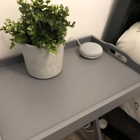 Contact Free City Centre & Parking Apartment *