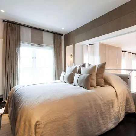 Modern And Cozy Апартаменты