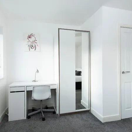 Апартаменты 2br Near Etihad Stadium By Guestready *