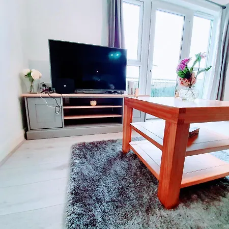 2 Bed Central With Balcony * Μάντσεστερ