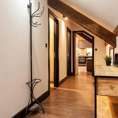 Апартаменты Luxury Warehouse Conversion In Central Манчестер